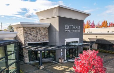 Selden's Home Furnishings Retailer